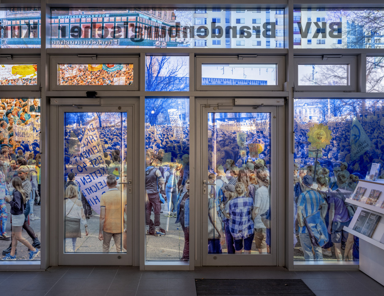 In the Interspace of Utopian Consciousness