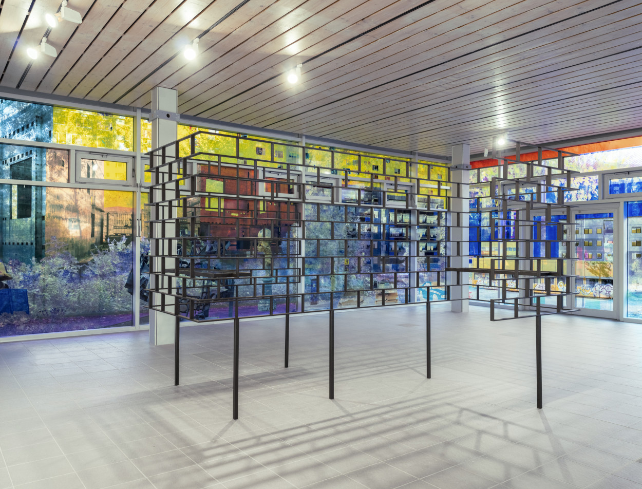 In the Interspace of Utopian Consciousness