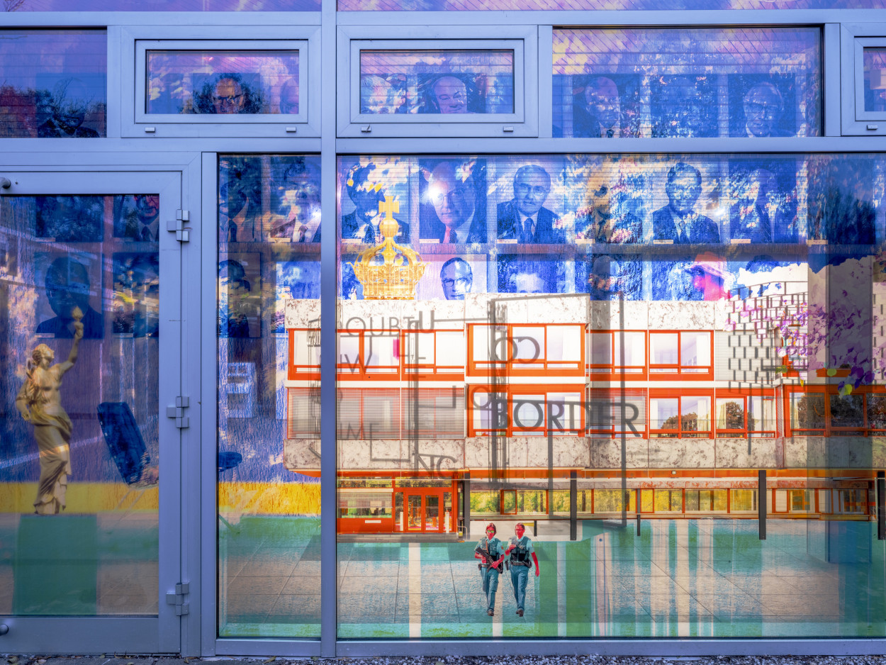 In the Interspace of Utopian Consciousness