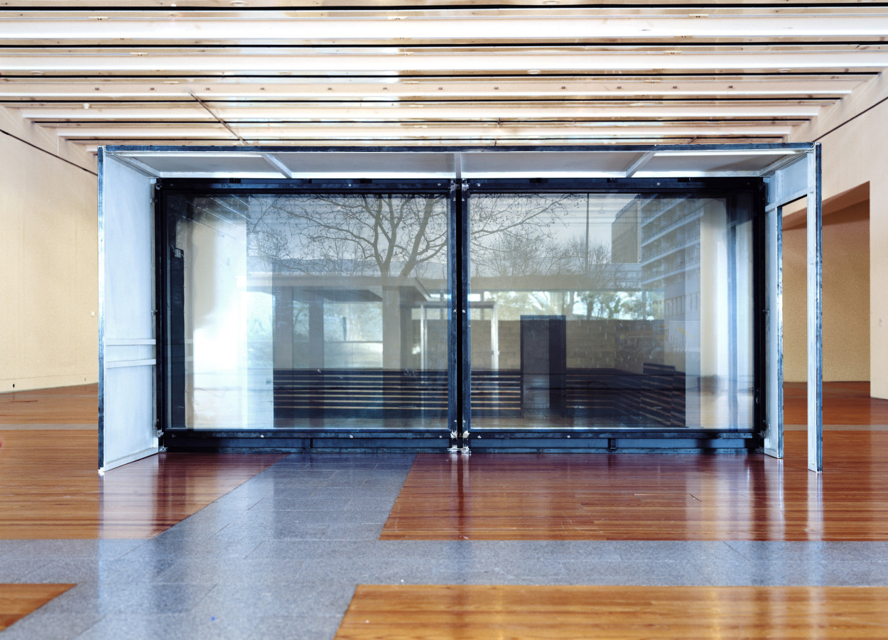 O Segundo Espa&ccedil;o &ndash; The Second Room